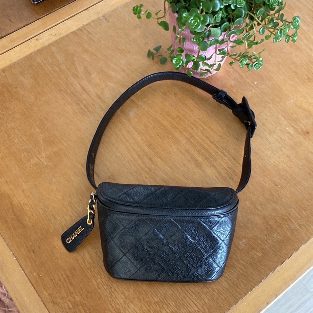 AUTHENTIC CHANEL VINTAGE BELT BAG